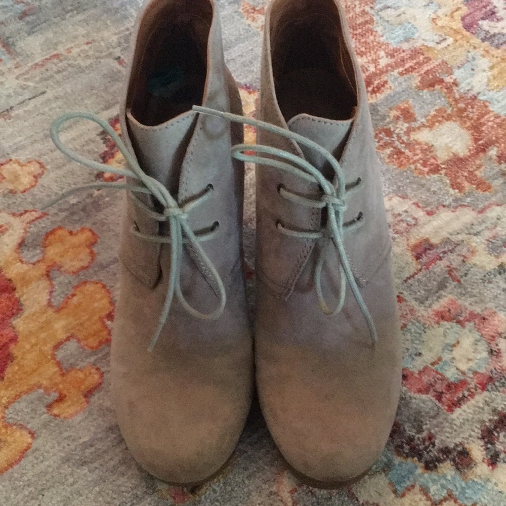 Nine West booties!